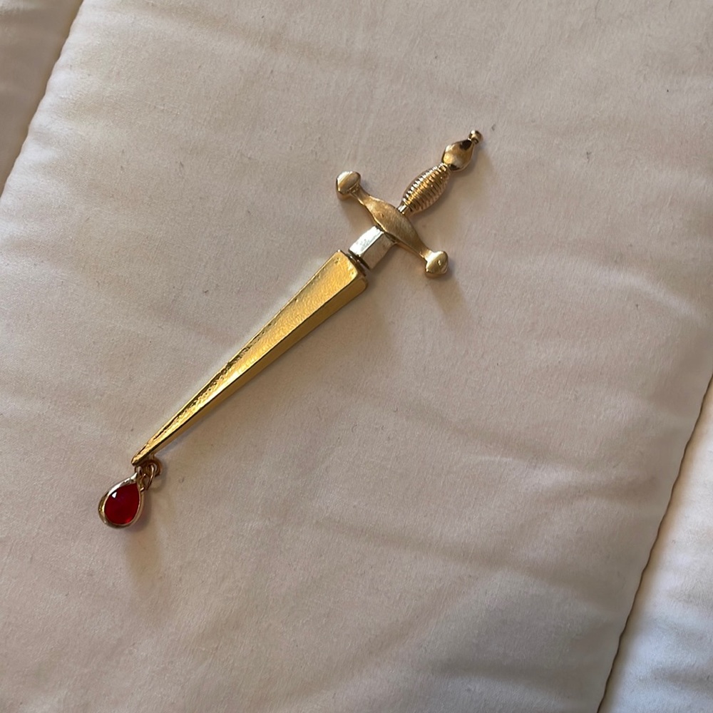 Sword earring hot topic emo e girl unisex tik tok e boy Spencer’s anime gold